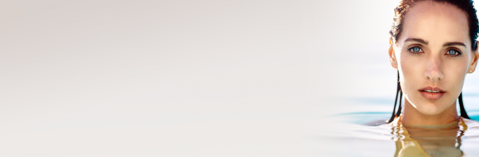 Neinvazivní odstranění podbradku EMFACE: zvýhodněná cena + dárek