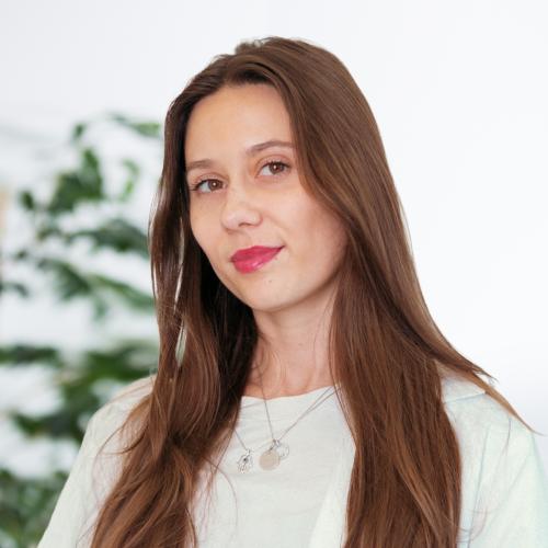MUDr. Amy ll'ašová 